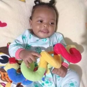 Meet your Posher, Makeba